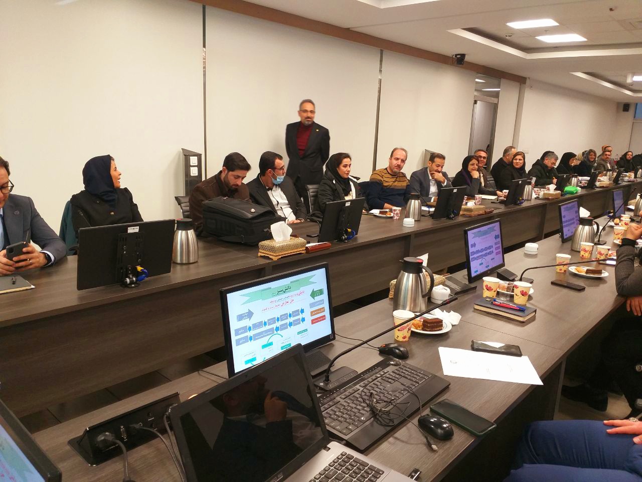 عکس دست جمعی استوارنامه 2